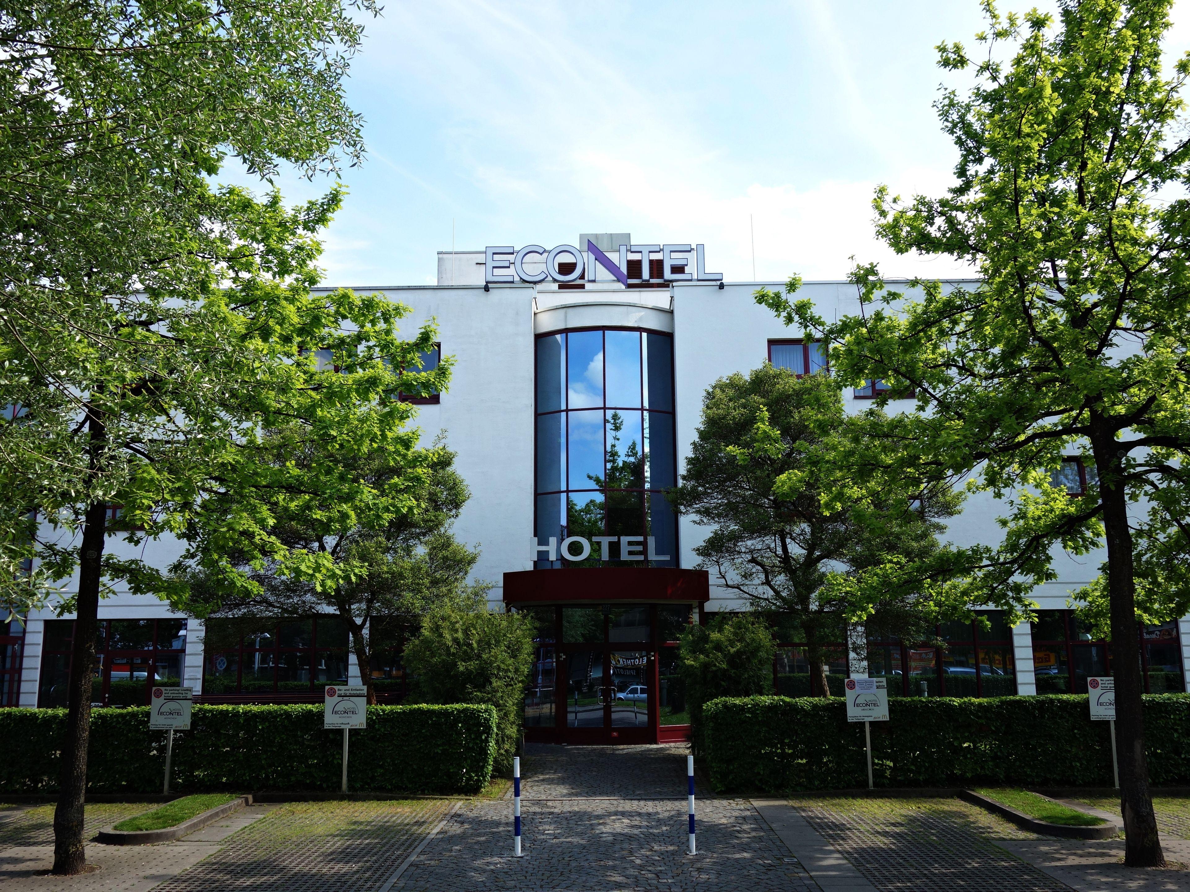 Amber Econtel, Munich